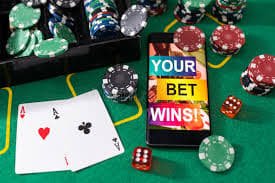 Slot Reels: Fast Load Slot reels spinning on mobile display